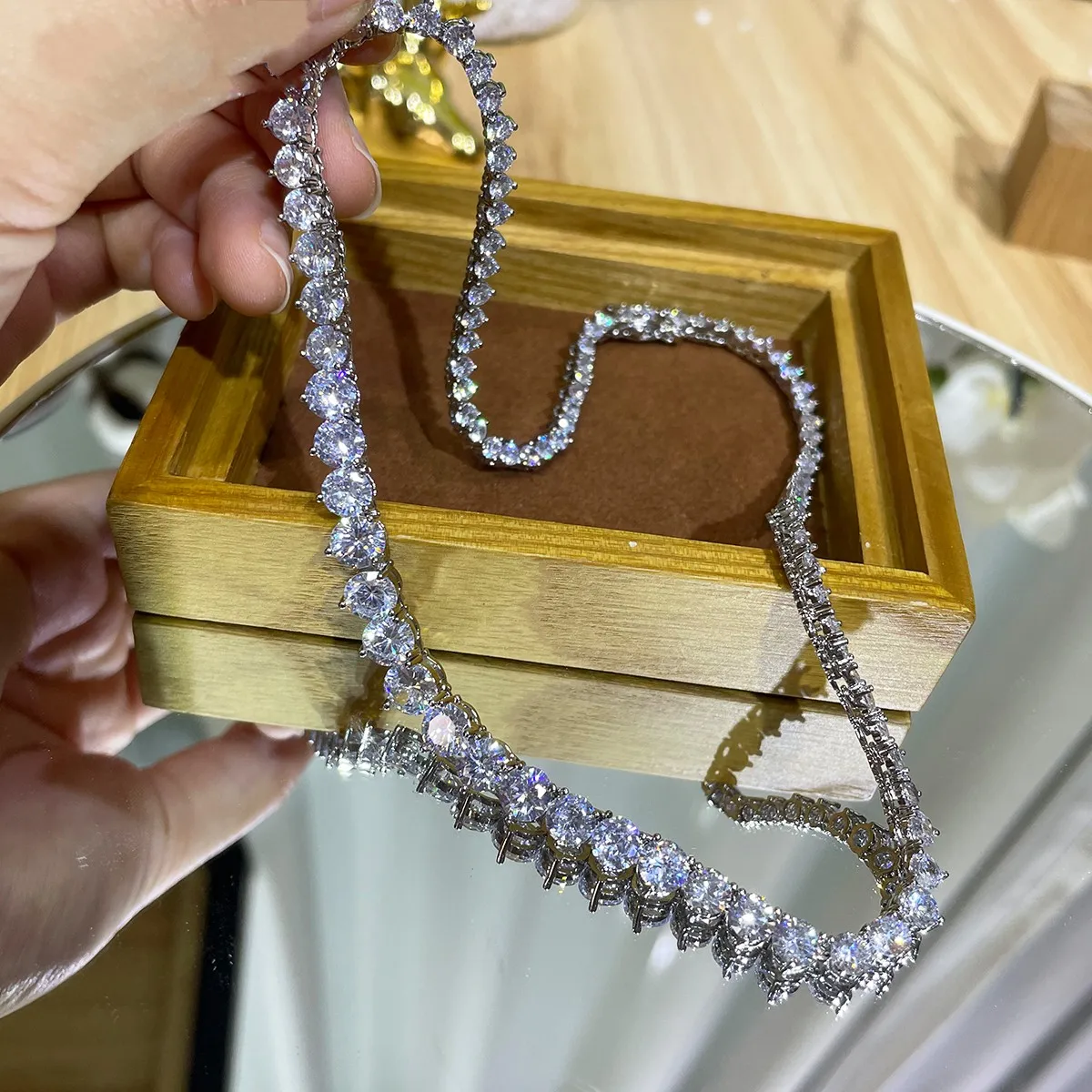 Luxury Designer 7MM Iced Out T - Cross Pendant Necklace Gold recension och pris