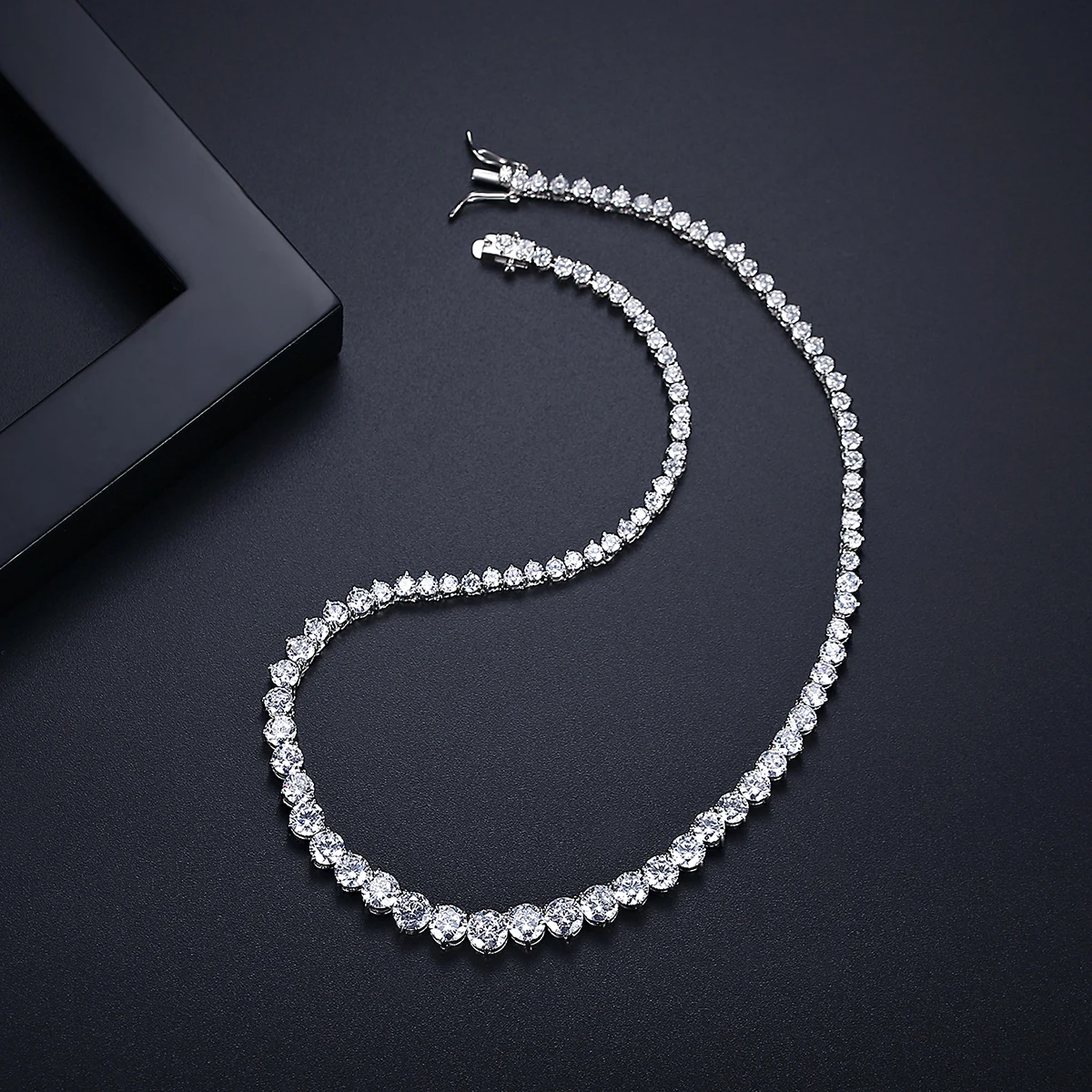 Luxury Designer 7MM Iced Out T - Cross Pendant Necklace Gold recension och pris