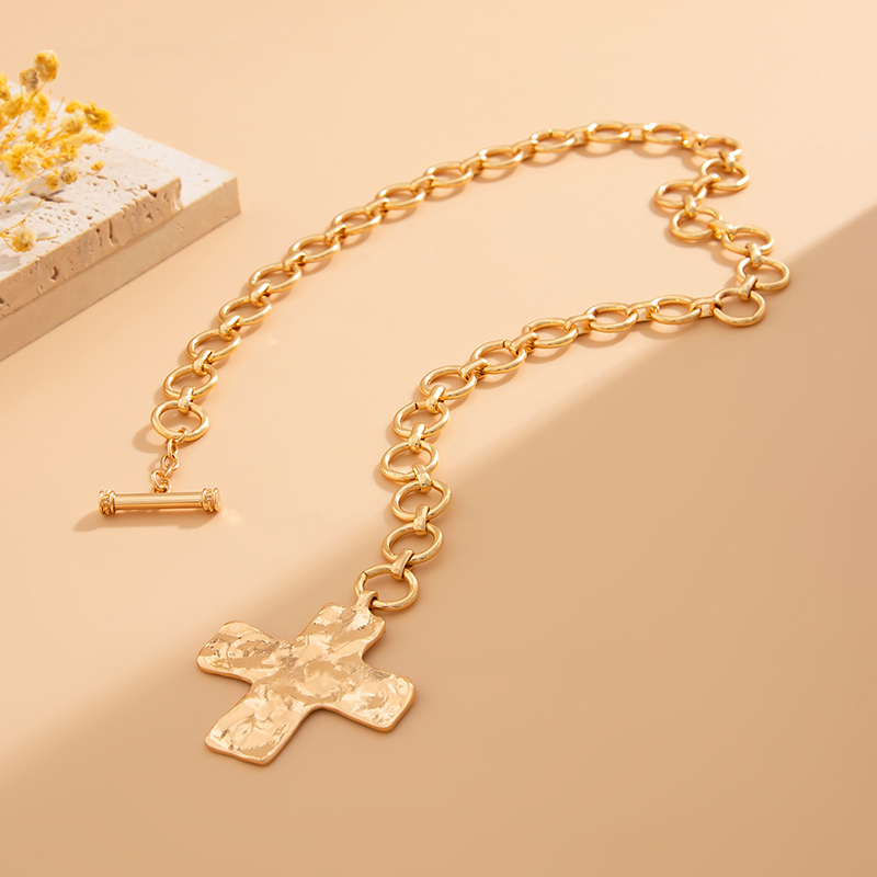 Hot sale Gold Layered Chunky C - Cross Pendant Necklace Gold recension och pris